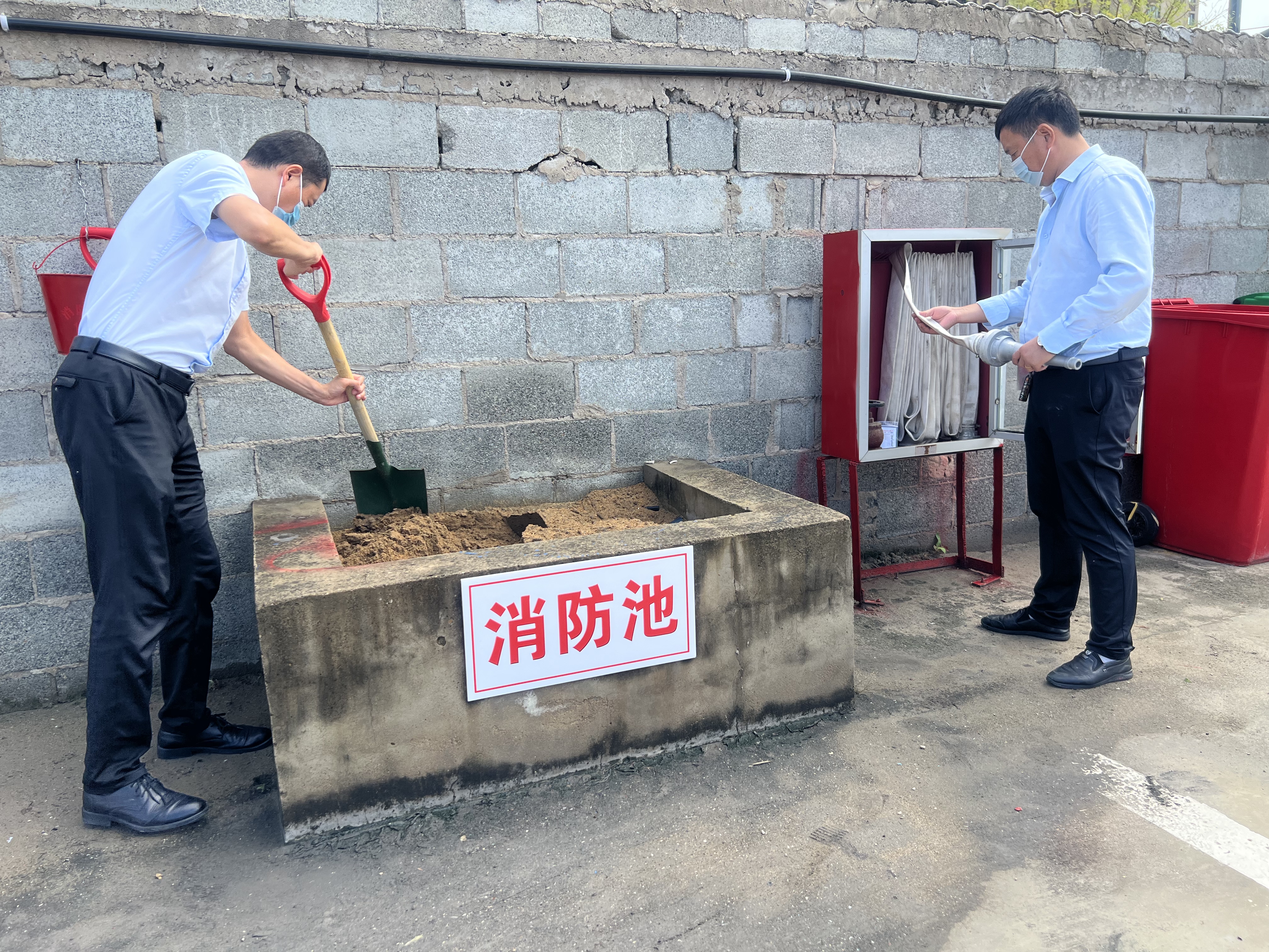 公交事業(yè)一部開(kāi)展場(chǎng)站消防檢查筑牢安全防線