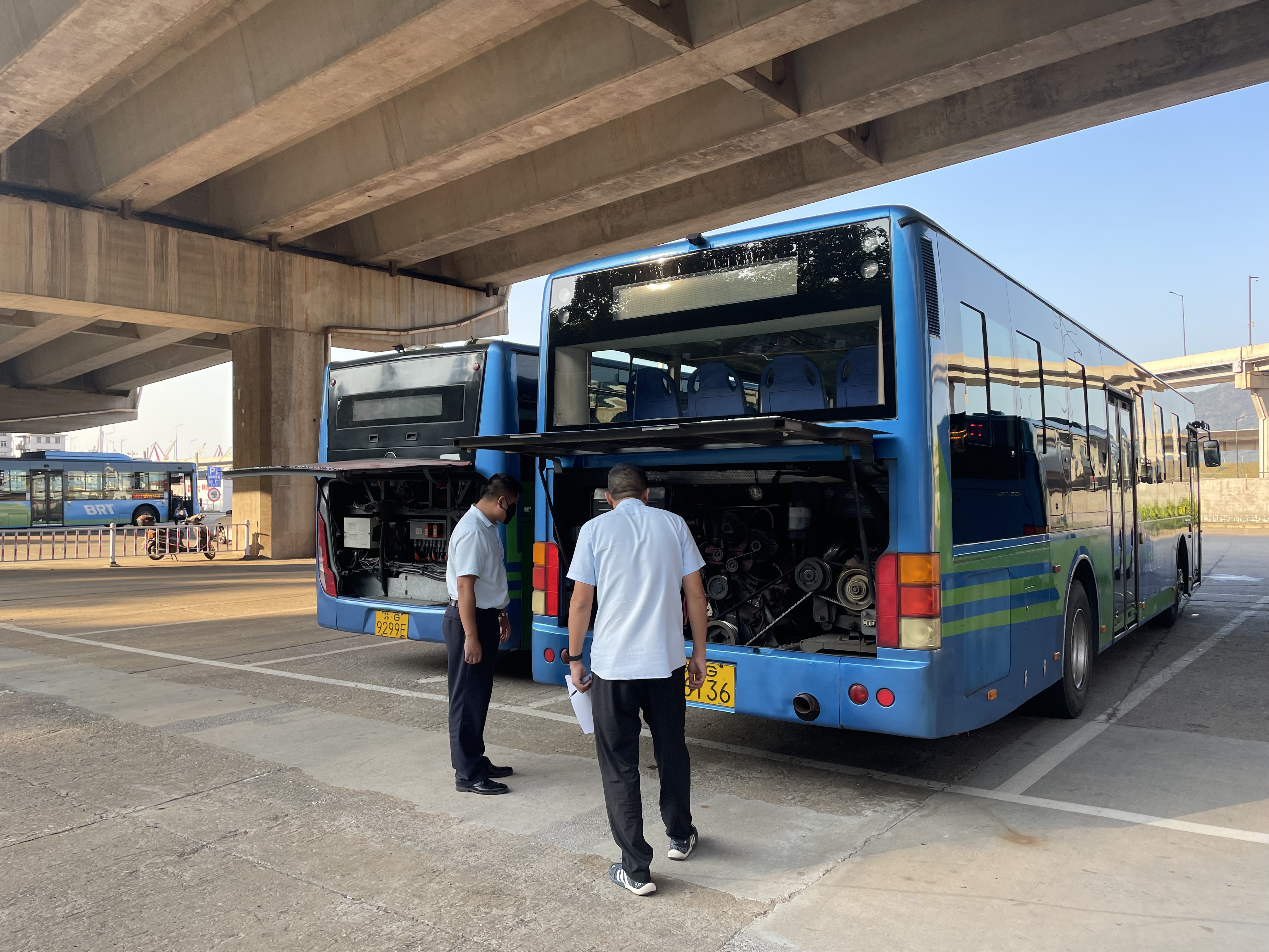 公交集團公交事業(yè)二部開展國慶節(jié)前機務專項大檢查