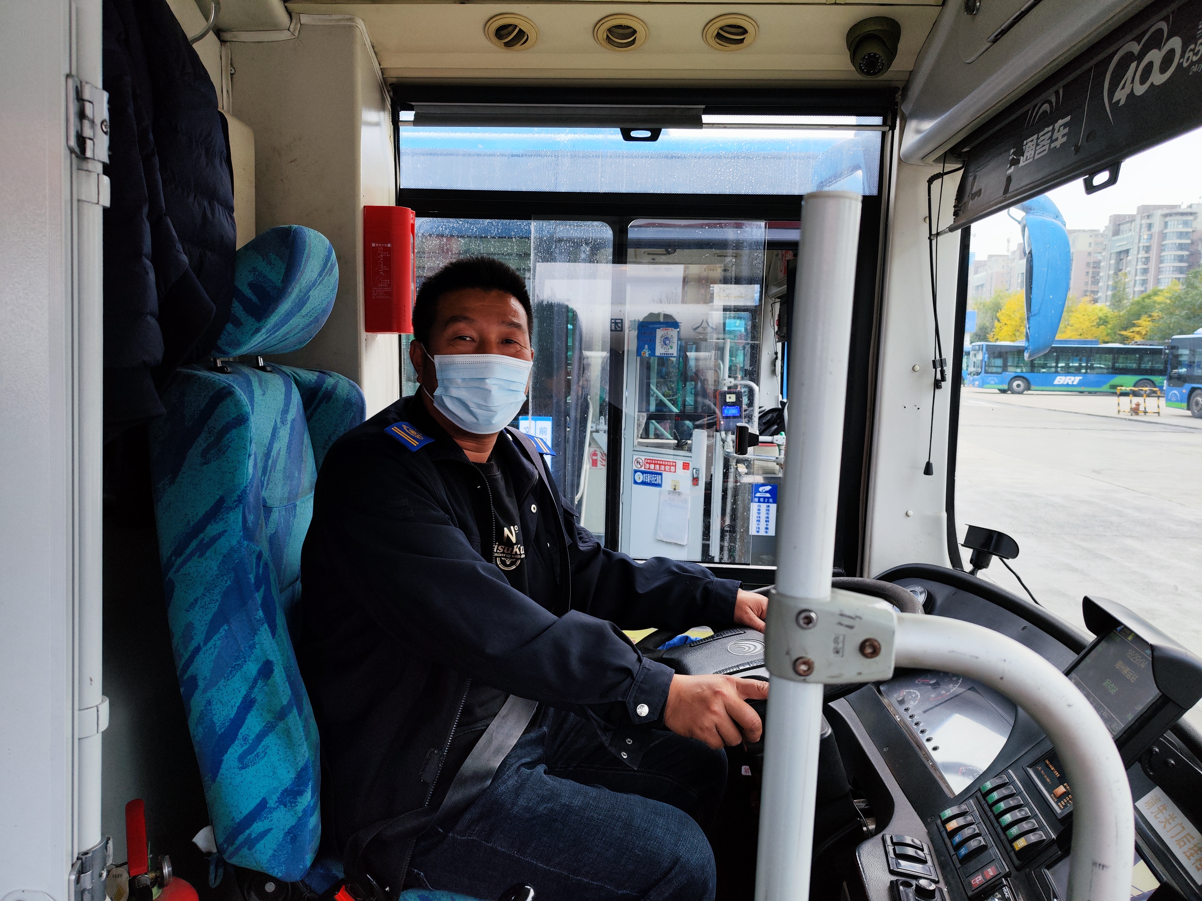 B1Y駕駛員顧忠勝拾金不昧被表揚(yáng)