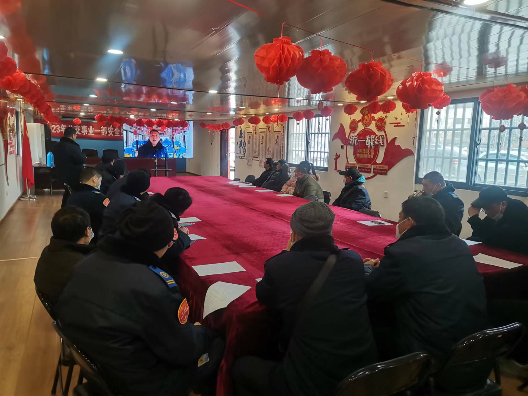 公交集團(tuán)公交事業(yè)一部開(kāi)展駕駛員“節(jié)能降耗”學(xué)習(xí)交流活動(dòng)