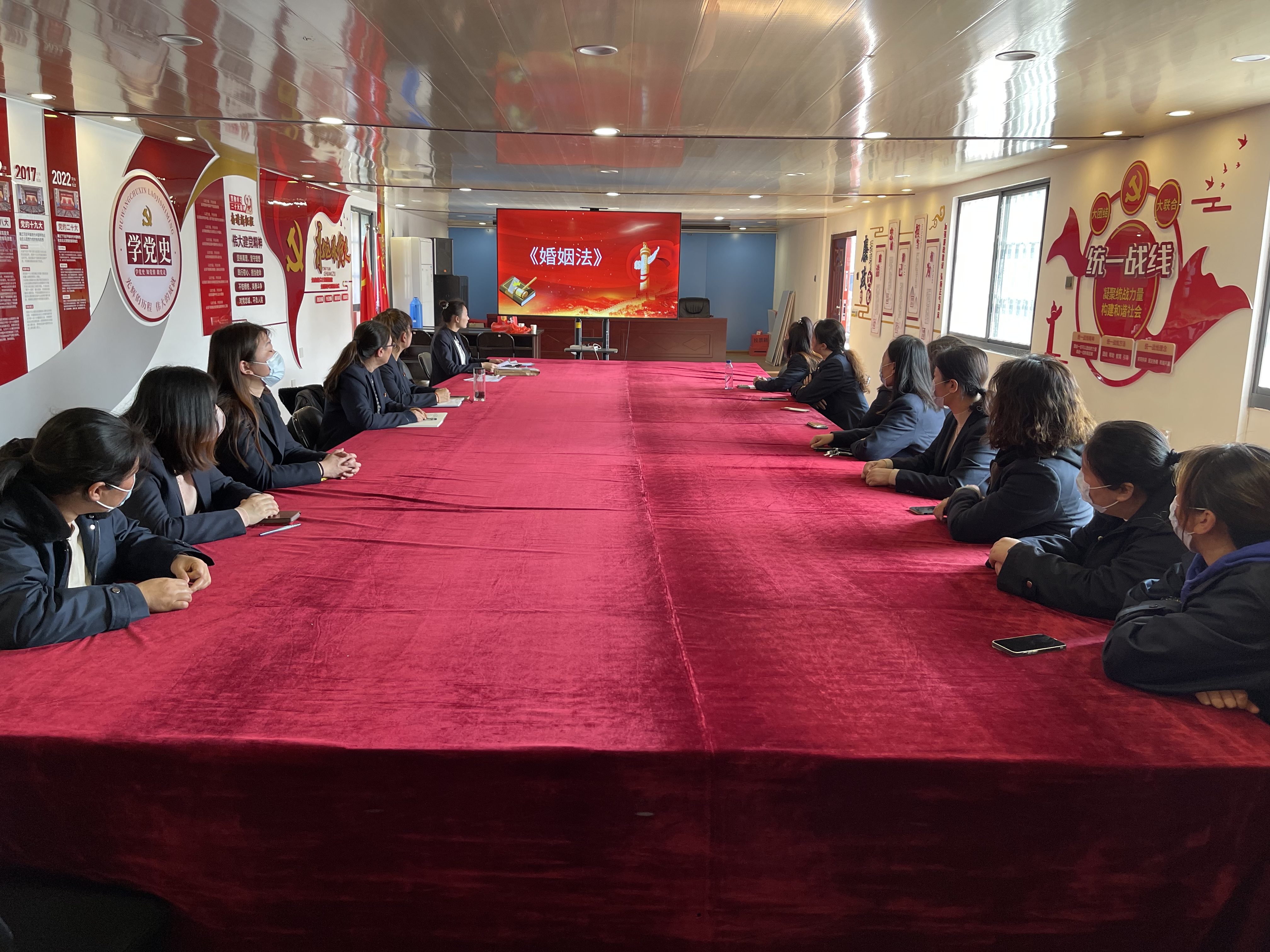 公交集團(tuán)公交事業(yè)一部舉辦女職工普法宣傳等活動(dòng)