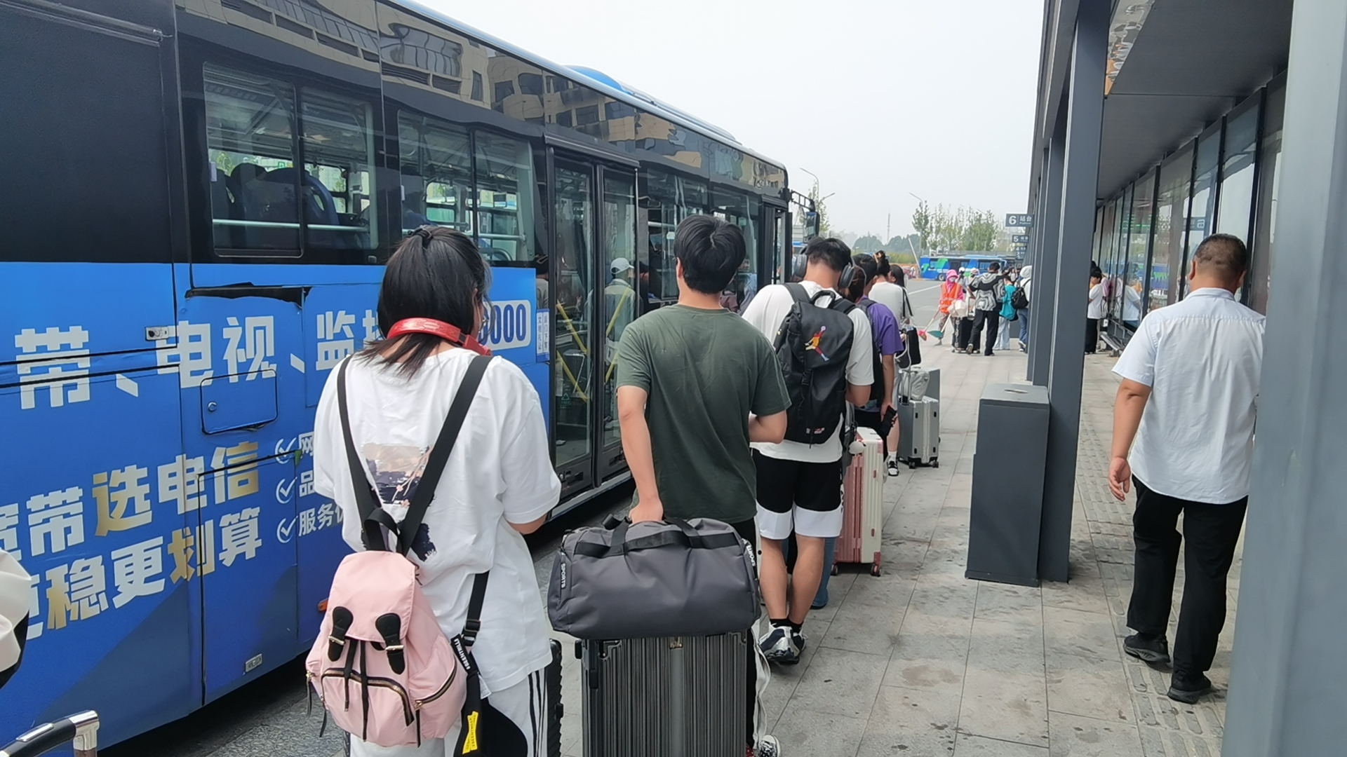 抓客流、強服務(wù)，公交集團多舉措護航高校“開學季”