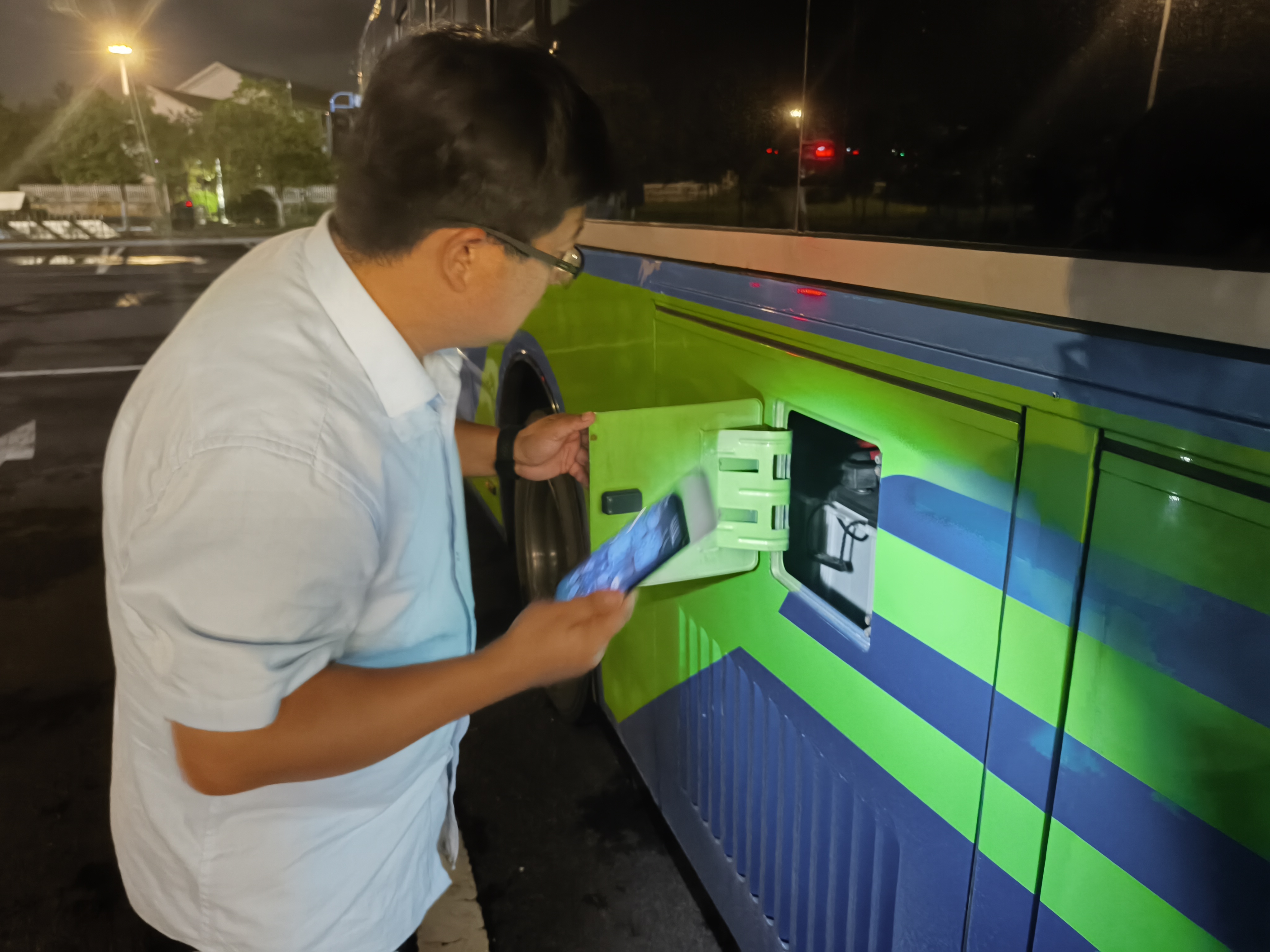 東部公交開展駐站車輛安全檢查，消除隱患防患未然