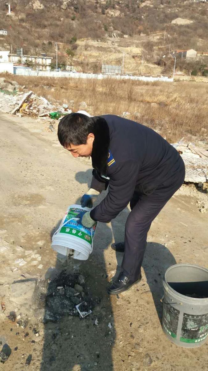 公交快速公司東區(qū)車隊用心做好定制班線服務(wù)工作