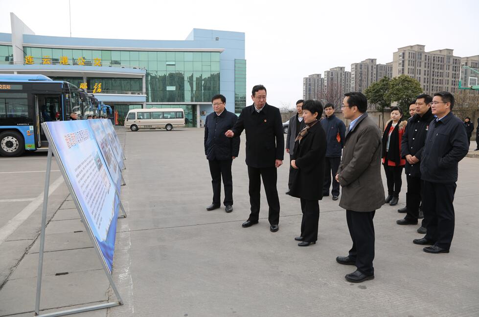 連云港市委副書記、組織部部長萬聞華一行赴公交集團(tuán)調(diào)研黨建工作
