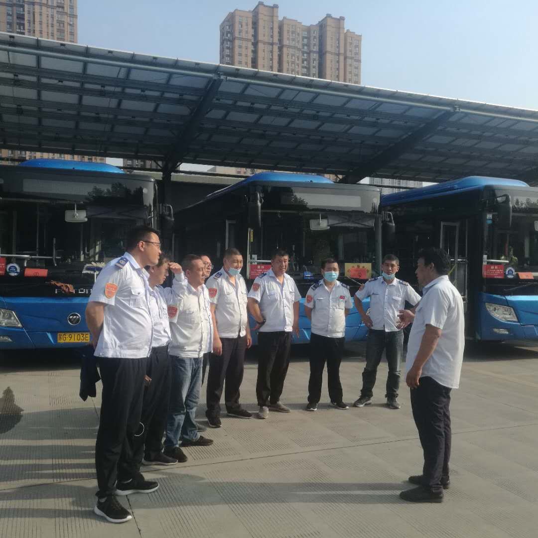 公交集團公交事業(yè)一部圓滿完成高、中考愛心送考工作任務