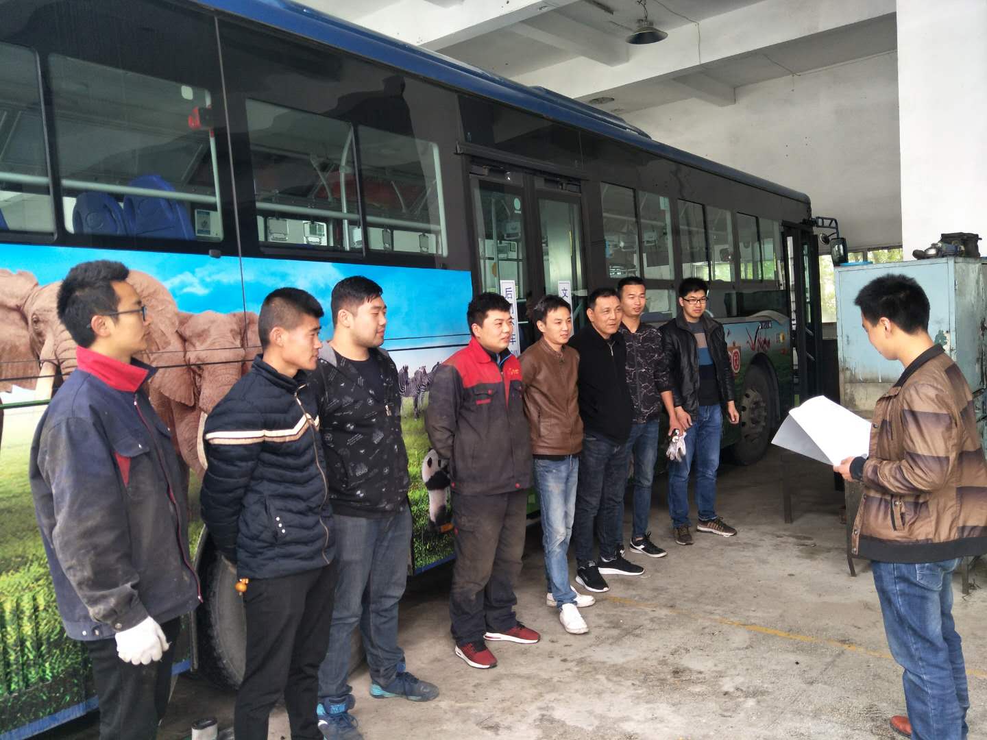 公交集團(tuán)機(jī)務(wù)技術(shù)事業(yè)部開(kāi)展修理工春季技術(shù)培訓(xùn)工作