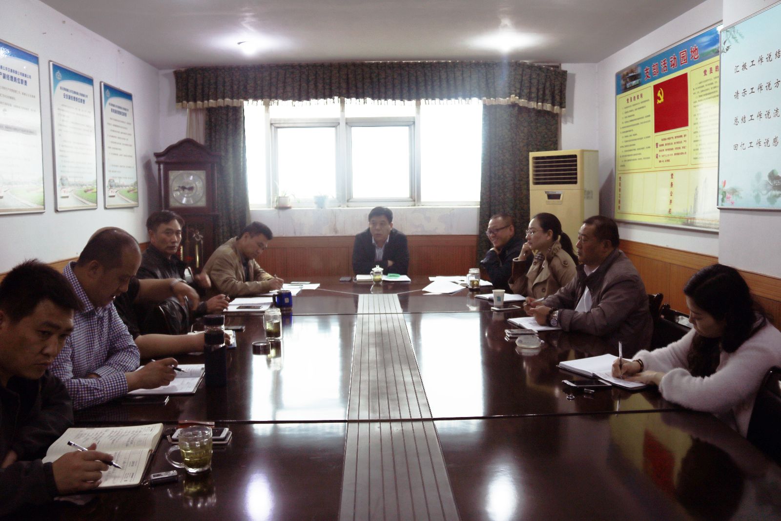 公交新浦公司召開“五一節(jié)”運輸保障會議