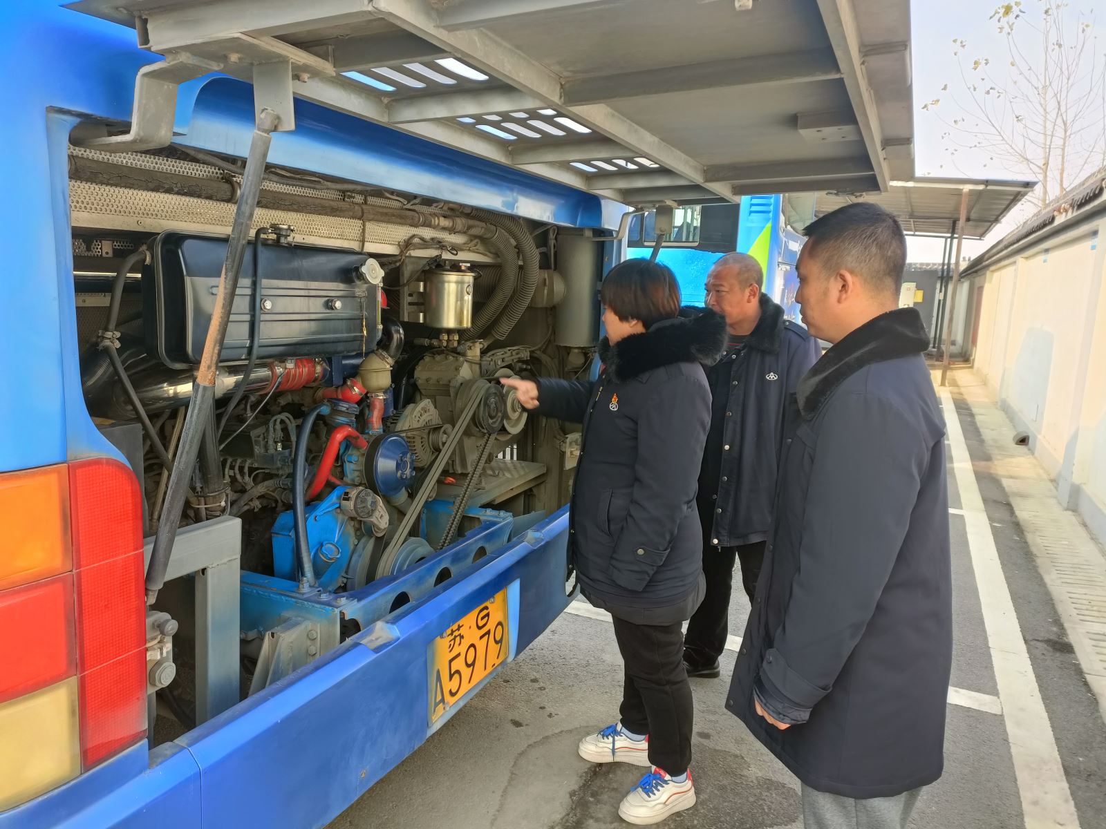 公交集團公交事業(yè)一部開展元旦節(jié)前場站安全檢查