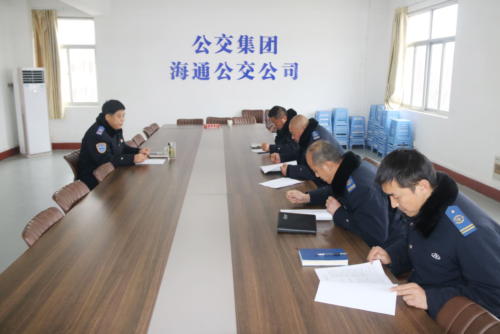 公交集團(tuán)公交事業(yè)一部與分公司簽訂經(jīng)營(yíng)目標(biāo)責(zé)任書(shū)