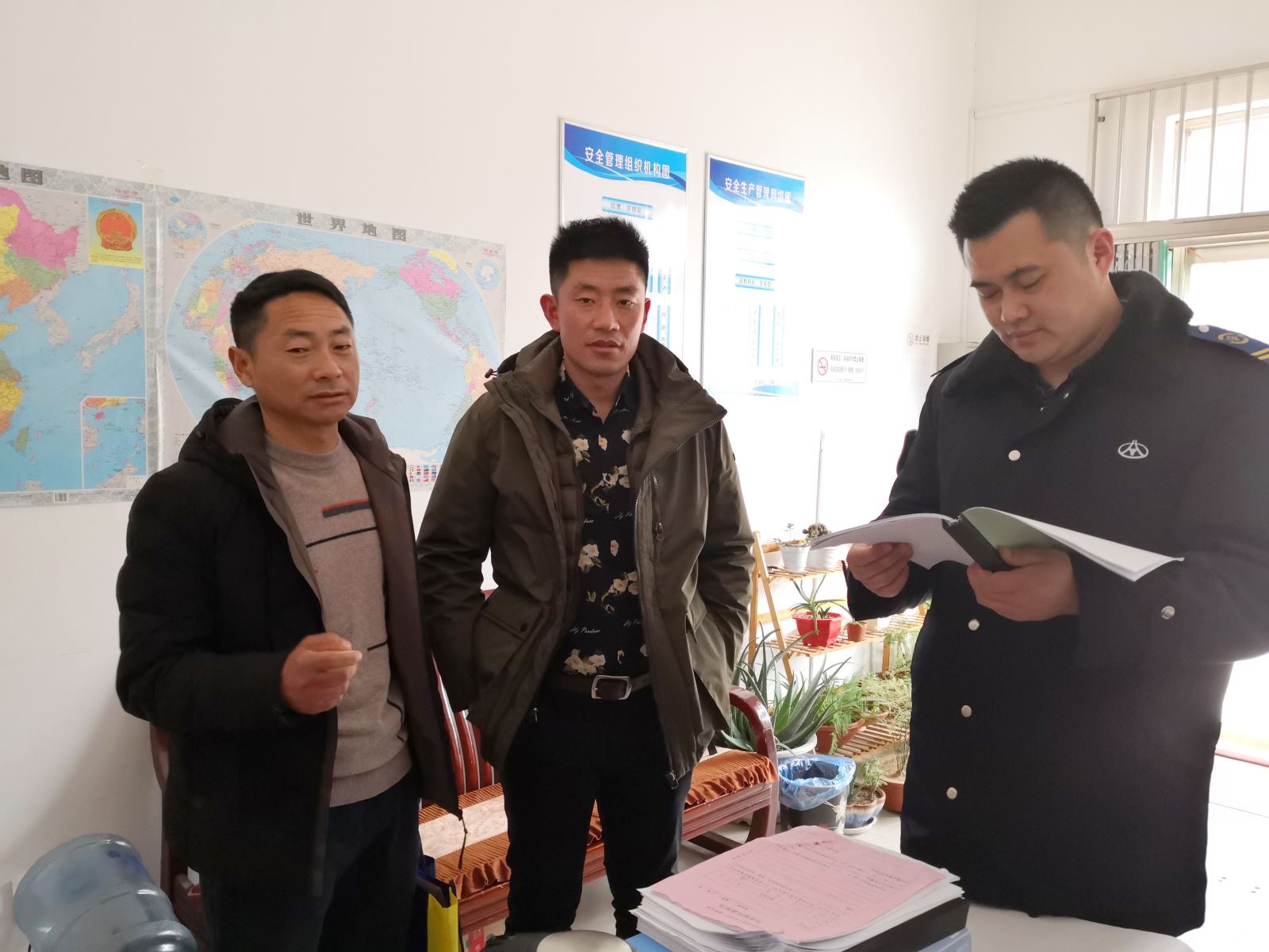 公交集團(tuán)經(jīng)營發(fā)展事業(yè)部召開春季安全行車培訓(xùn)