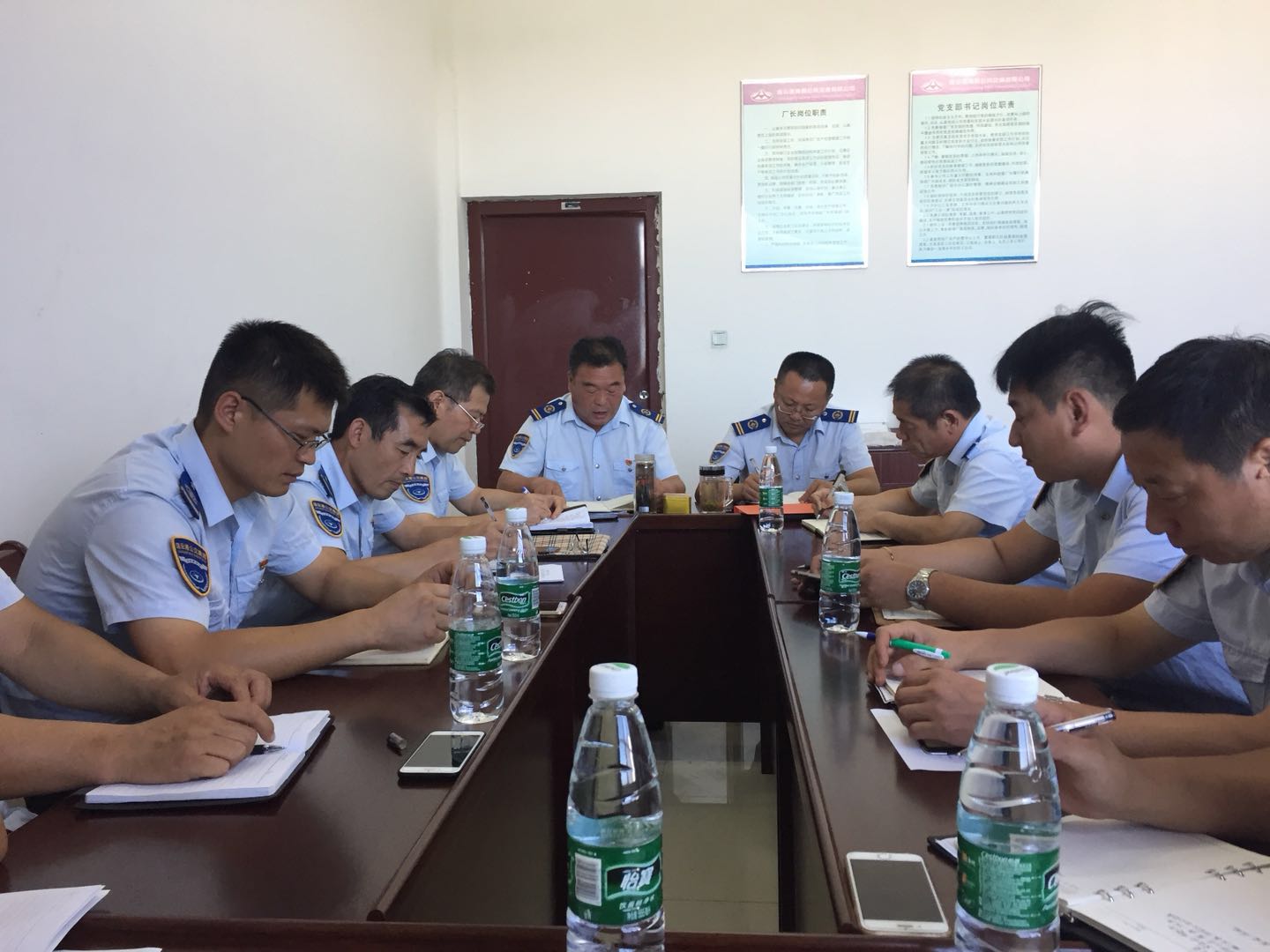 公交汽服公司開展安全生產法律法規(guī)學習培訓