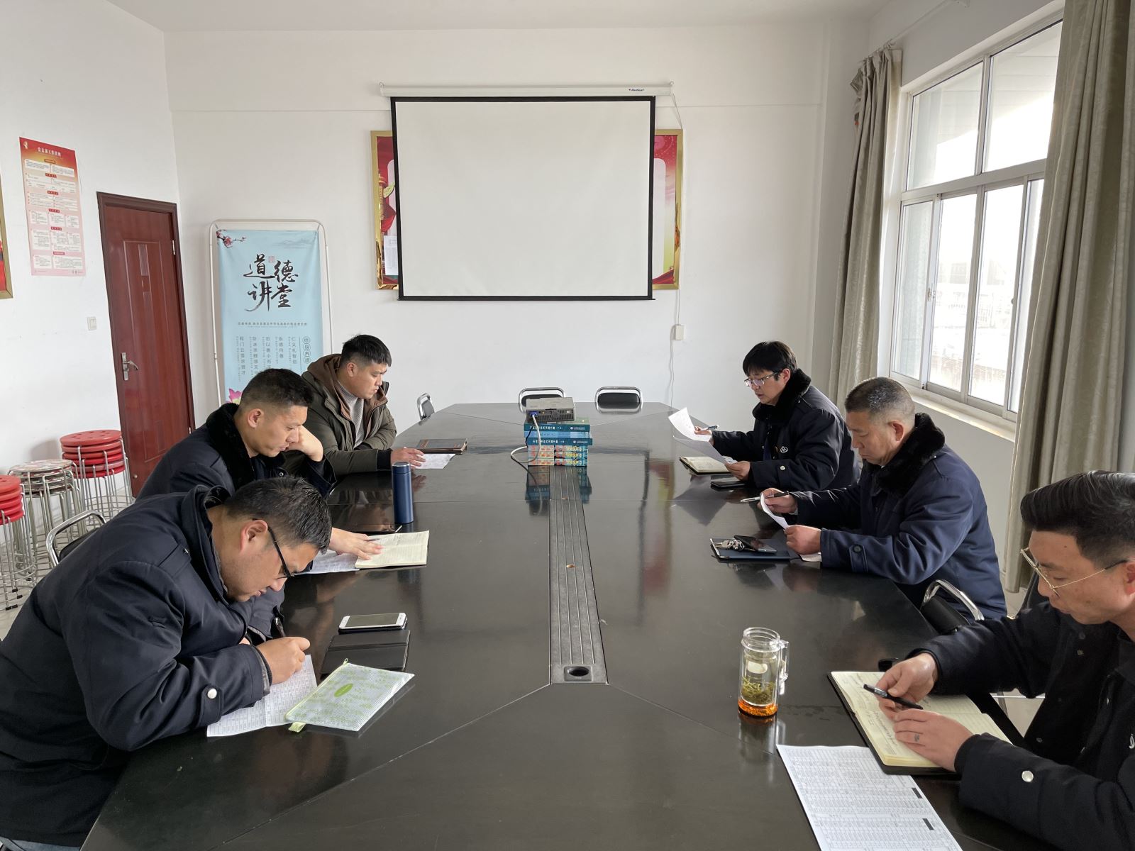 公交集團(tuán)公交事業(yè)二部召開(kāi)2021生產(chǎn)運(yùn)營(yíng)計(jì)劃會(huì)