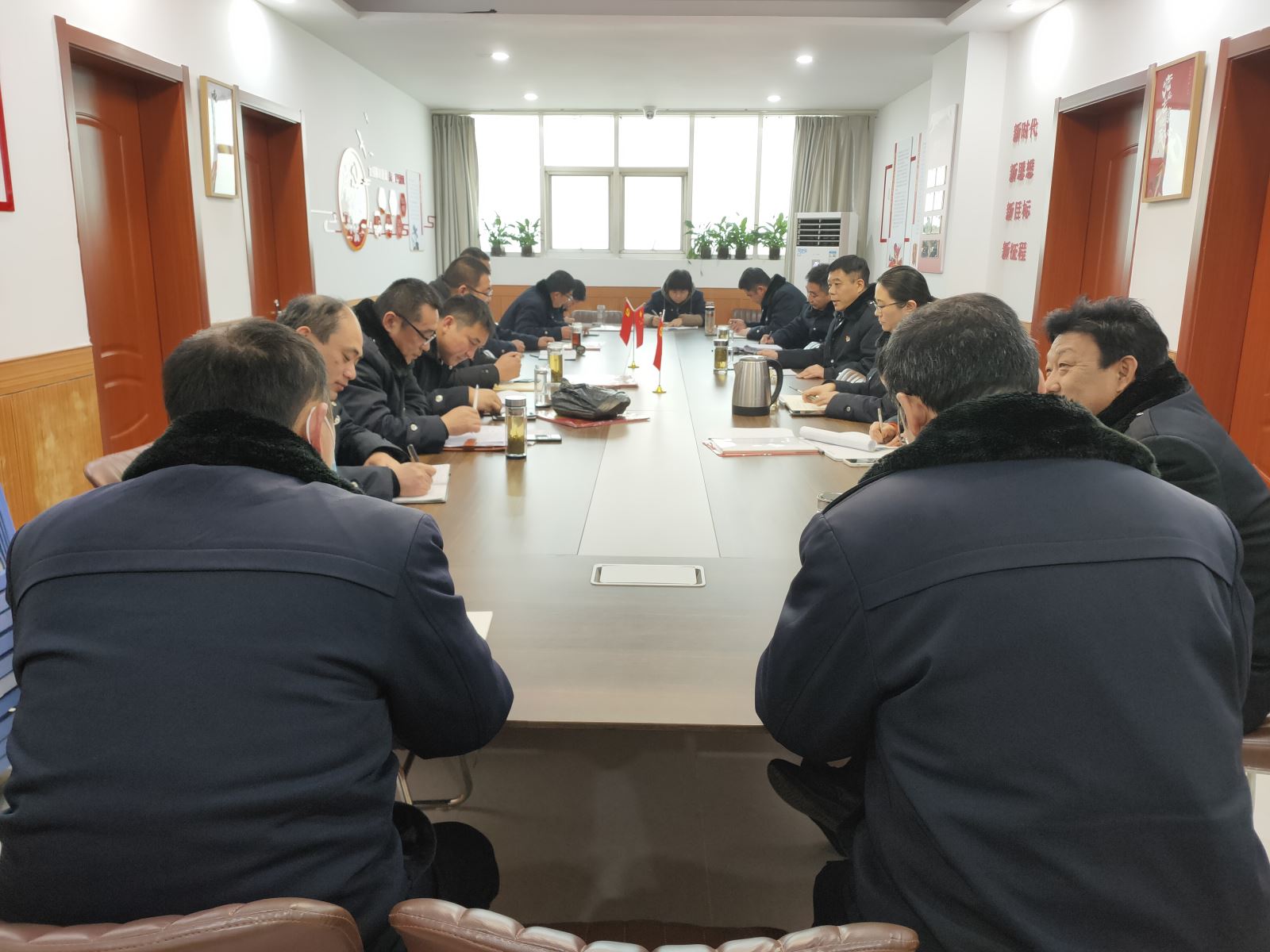 公交集團(tuán)公交事業(yè)一部召開夜班線運(yùn)營(yíng)調(diào)整會(huì)議