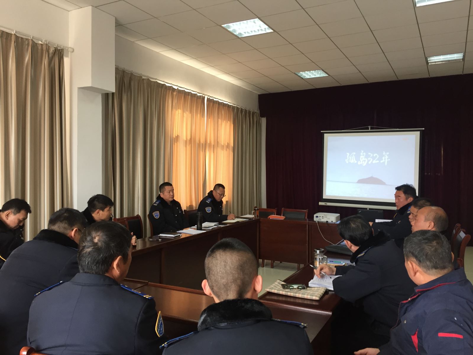 公交集團(tuán)機(jī)務(wù)技術(shù)事業(yè)部召開(kāi)2018年組織生活會(huì)和民主評(píng)議黨員工作