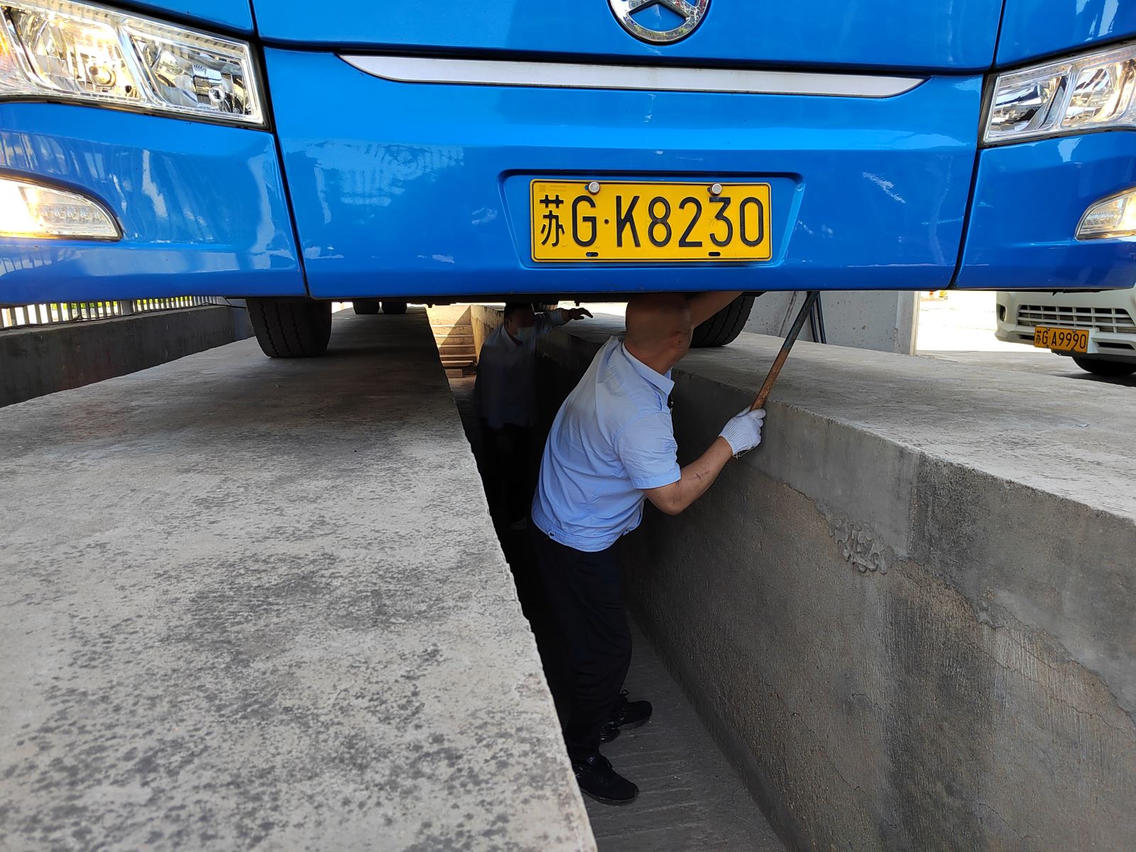 公交事業(yè)二部開展端午節(jié)前機務專項檢查