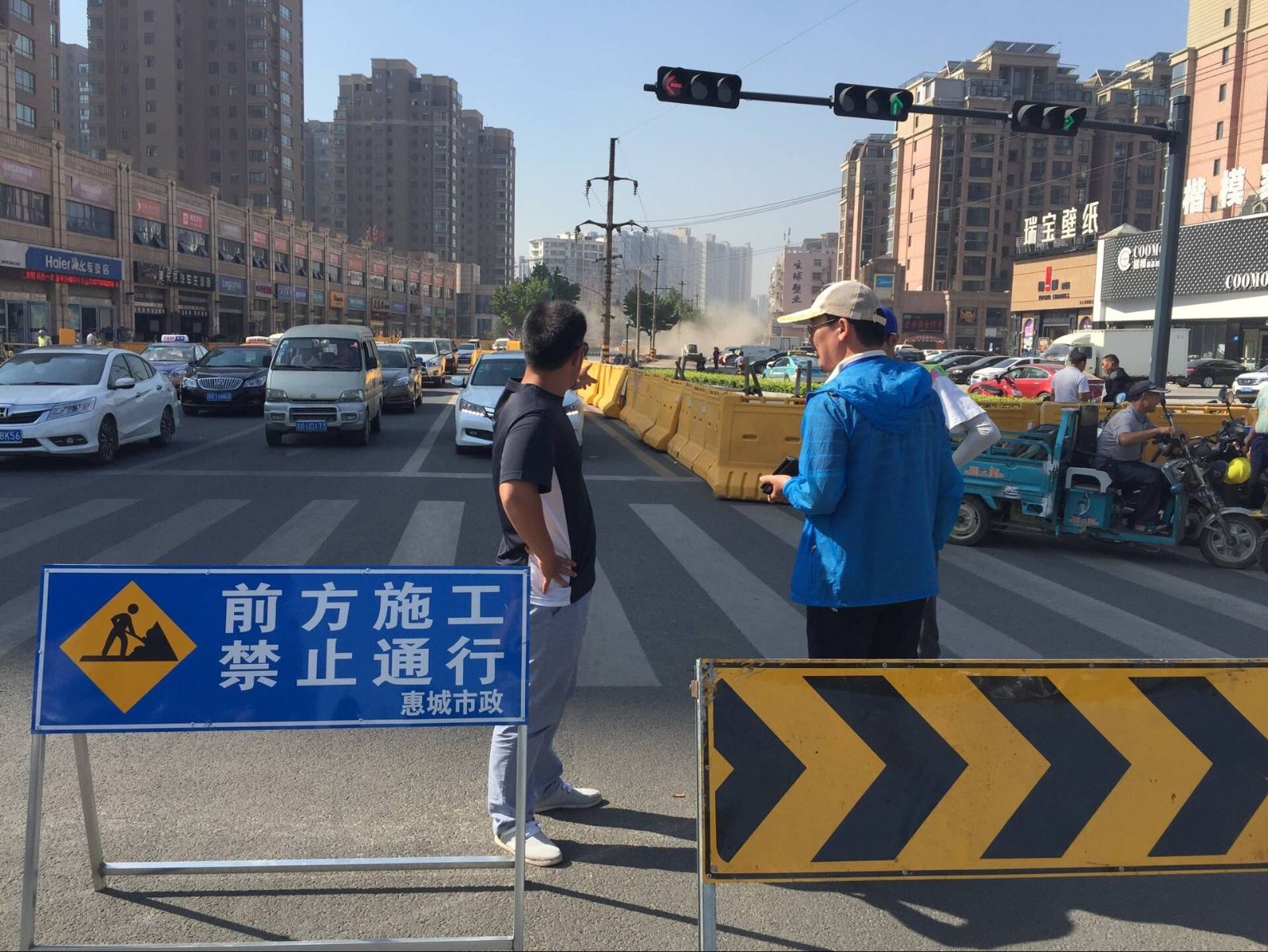 公交海州公司合理調(diào)整線路確保道路施工期間車(chē)輛有序運(yùn)營(yíng)