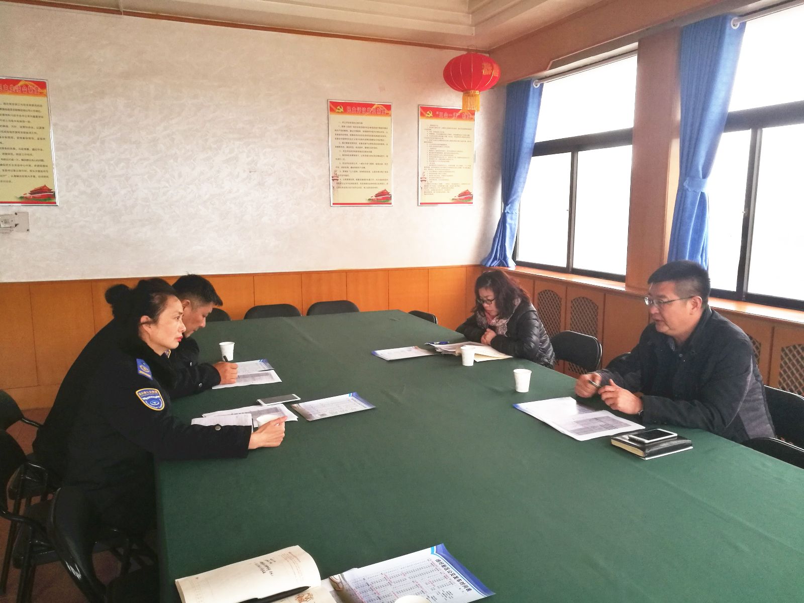 徐圩新區(qū)赴公交集團(tuán)佳連公司商討線路優(yōu)化調(diào)整相關(guān)事宜