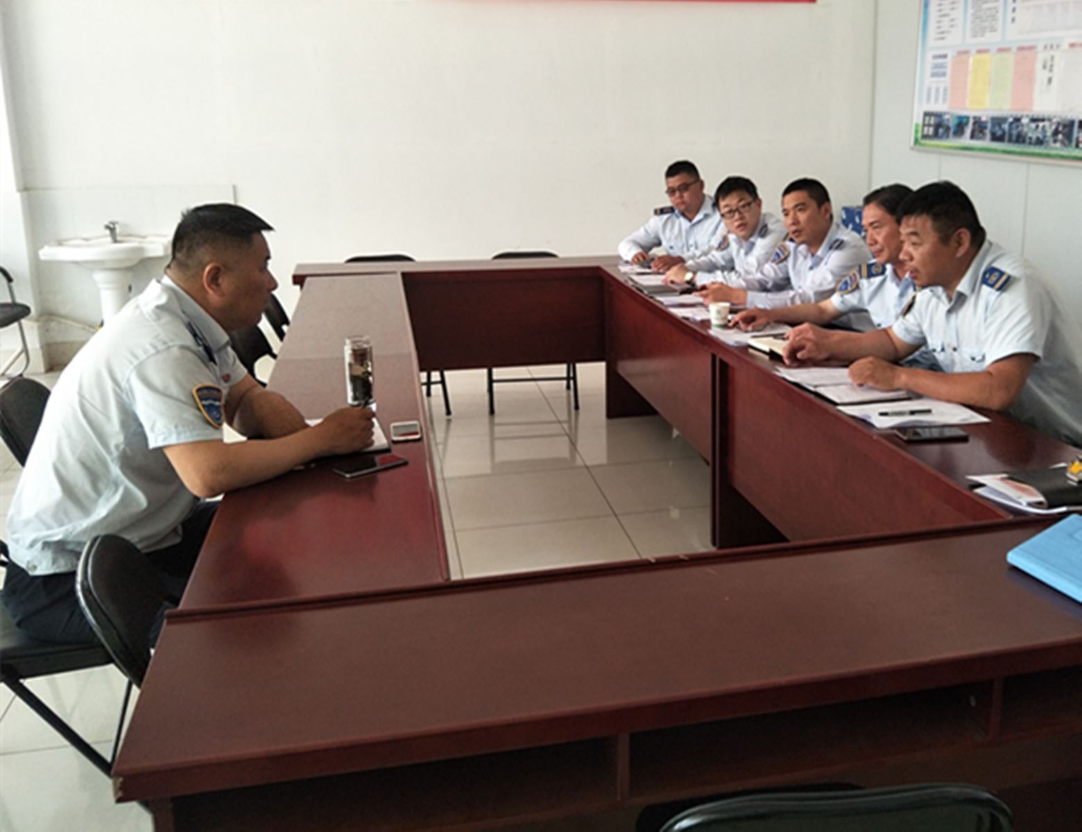 公交集團(tuán)經(jīng)營(yíng)發(fā)展事業(yè)部召開(kāi)端午節(jié)前生產(chǎn)運(yùn)營(yíng)會(huì)