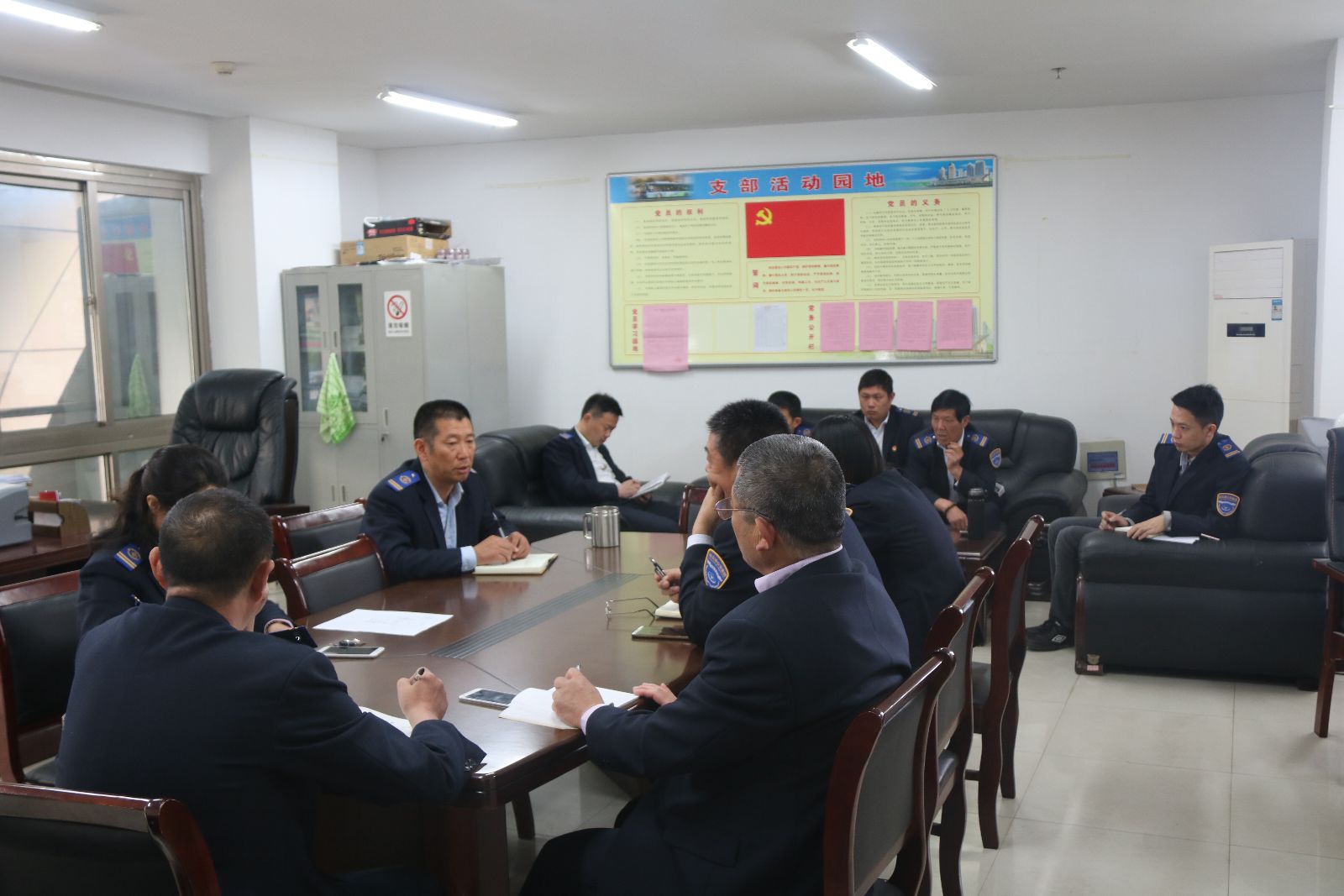 公交快速公司召開(kāi)2017年全國(guó)文明城市創(chuàng)建動(dòng)員會(huì)