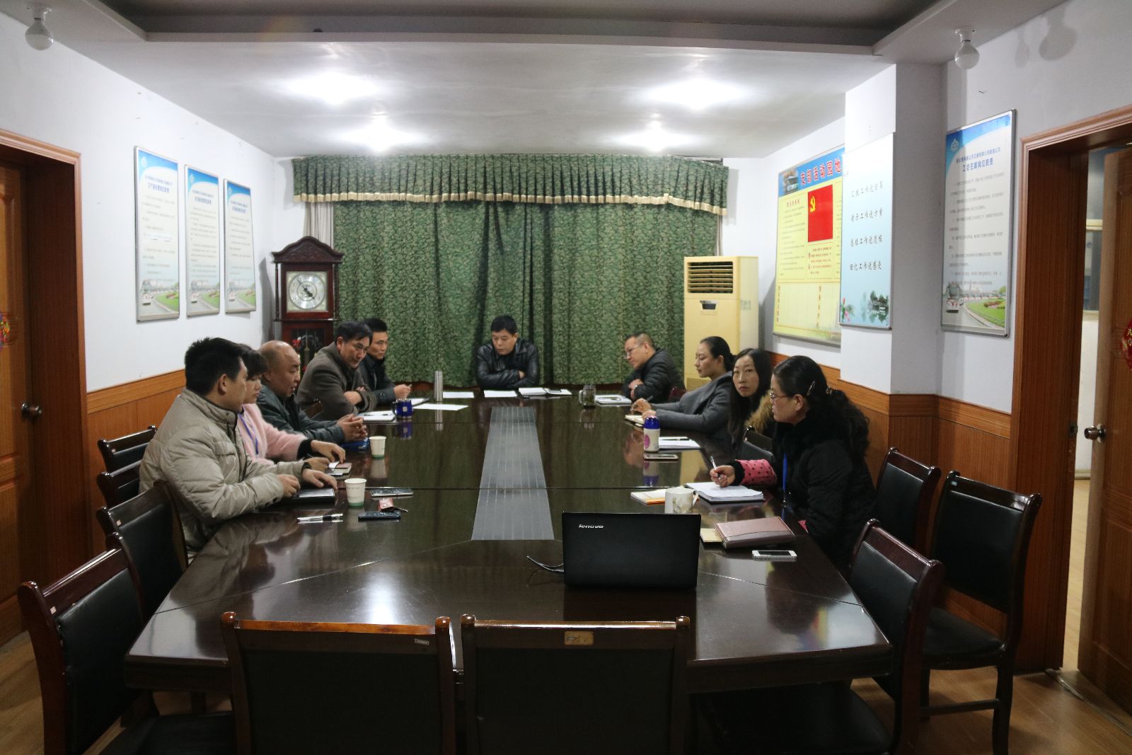 公交新浦公司召開(kāi)《中國(guó)共產(chǎn)黨廉潔自律準(zhǔn)則》和《中國(guó)共產(chǎn)黨紀(jì)律處分條例》專題學(xué)習(xí)會(huì)