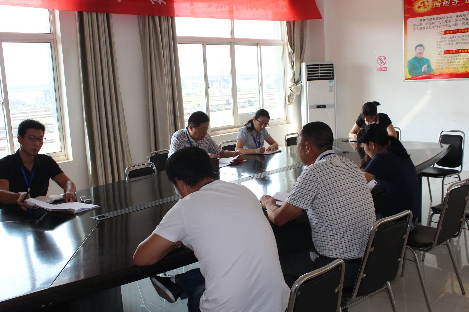 公交東部公司召開(kāi)創(chuàng)衛(wèi)工作責(zé)任到人專(zhuān)題會(huì)議