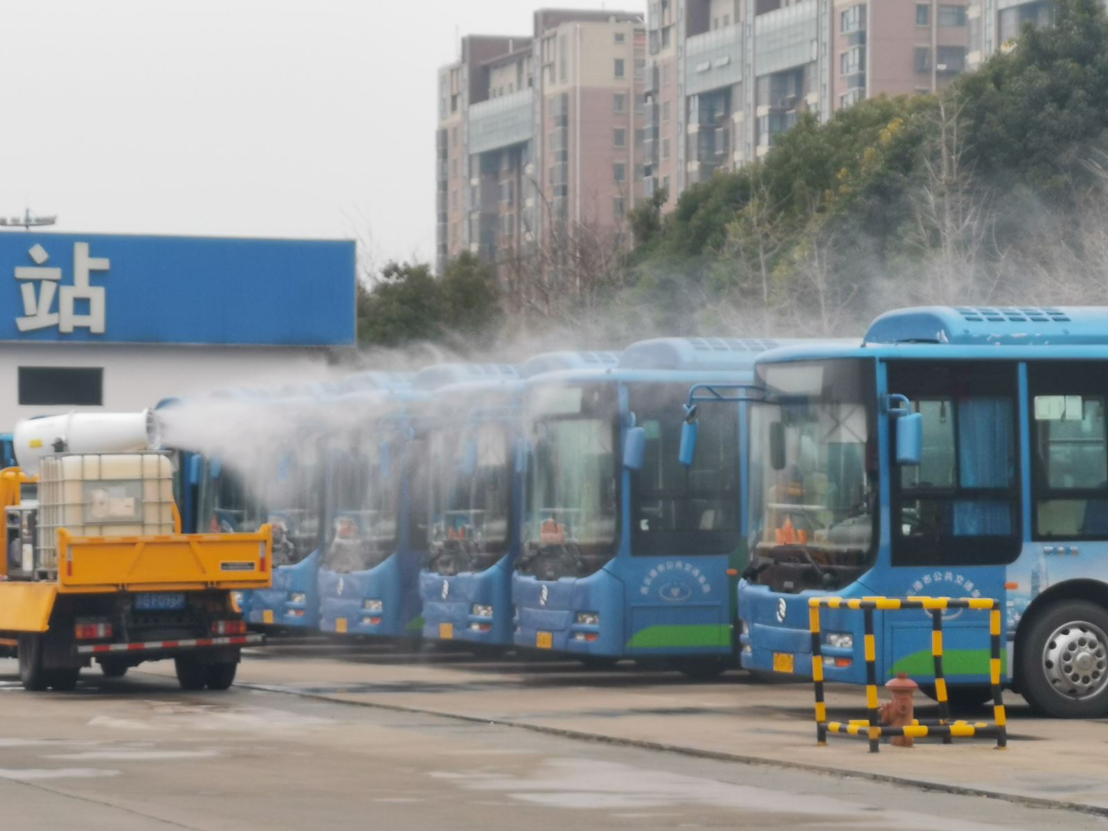 快速公交事業(yè)部科學(xué)制定疫情防護和運營計劃