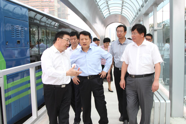 李強(qiáng)書記調(diào)研市區(qū)公共交通情況