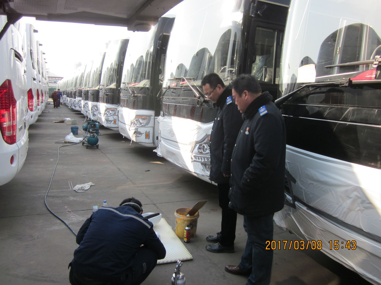 公交維修公司、大浦廠齊心協(xié)力做好出口車輛整備任務(wù)