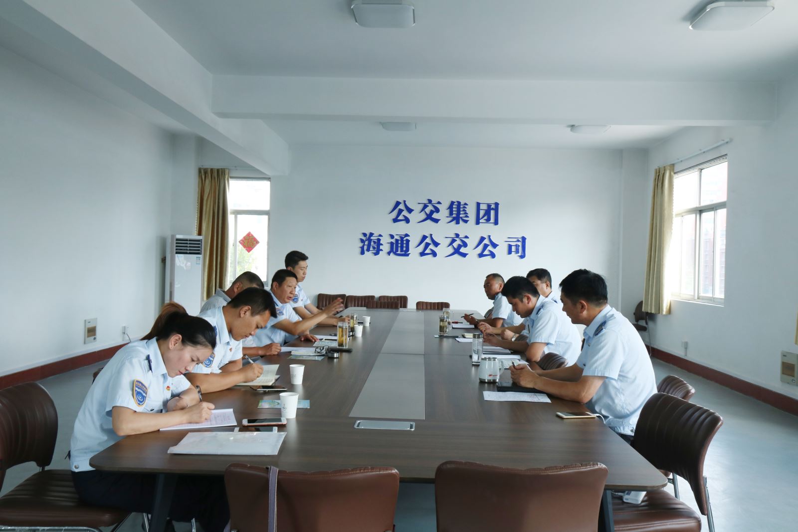 公交集團(tuán)召開線路優(yōu)化調(diào)整調(diào)研會議