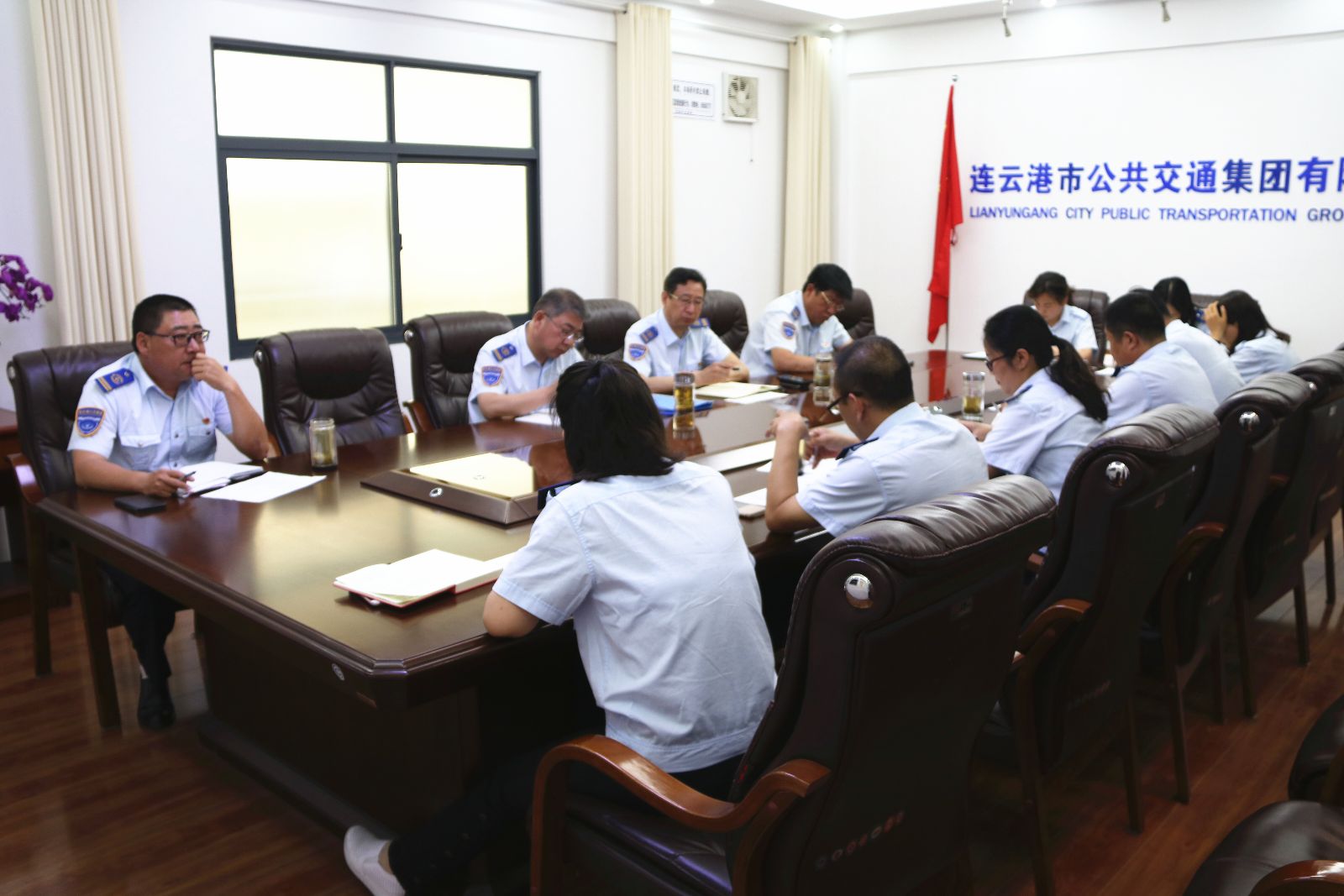 抓關(guān)鍵、推進(jìn)程，公交集團(tuán)召開機(jī)關(guān)部室辦公會(huì)