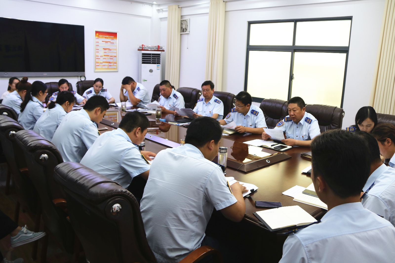 公交集團(tuán)召開2018“連云港之夏”群星演唱會交通運(yùn)輸保障工作會議