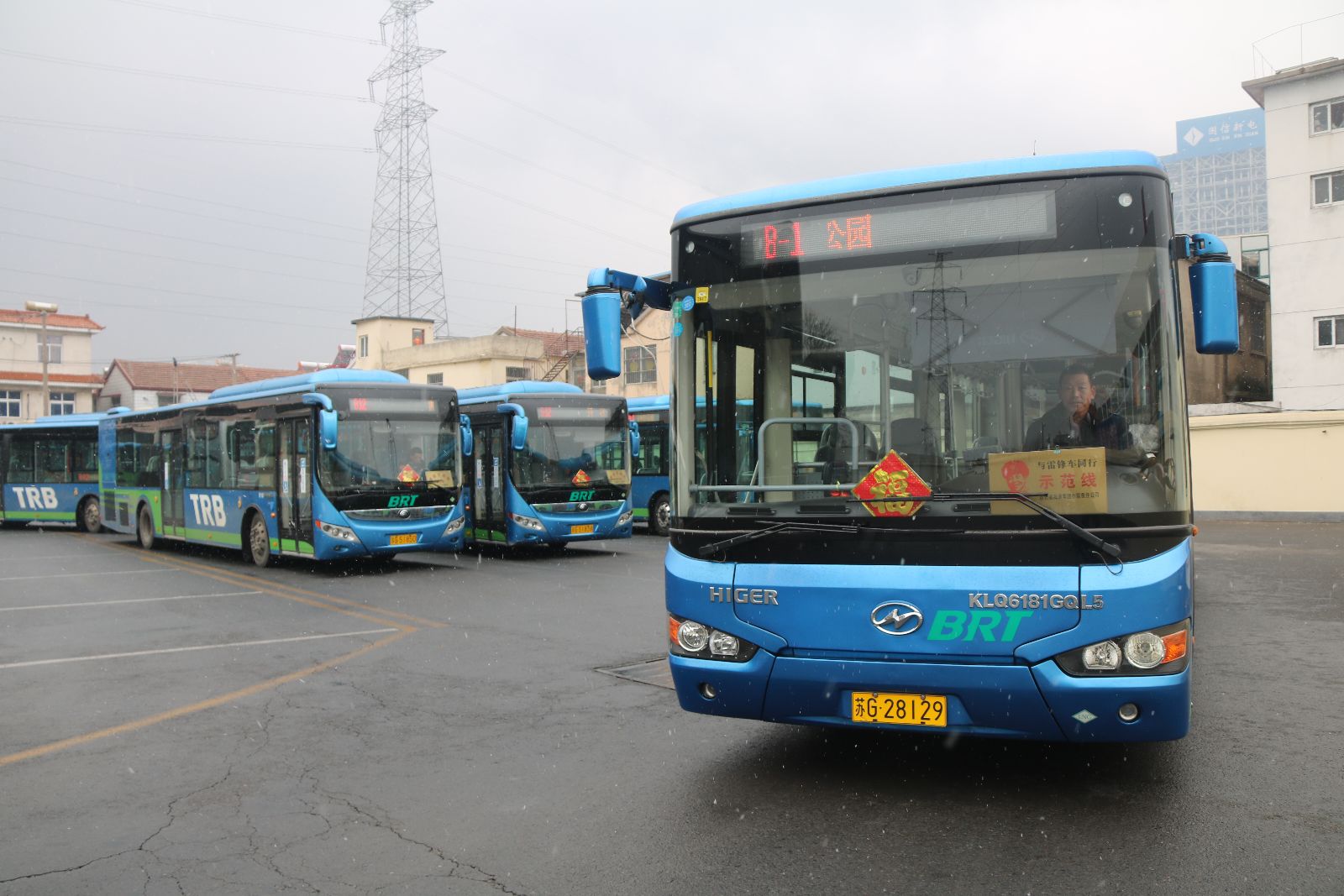 公交快速公司圓滿完成春運保障工作