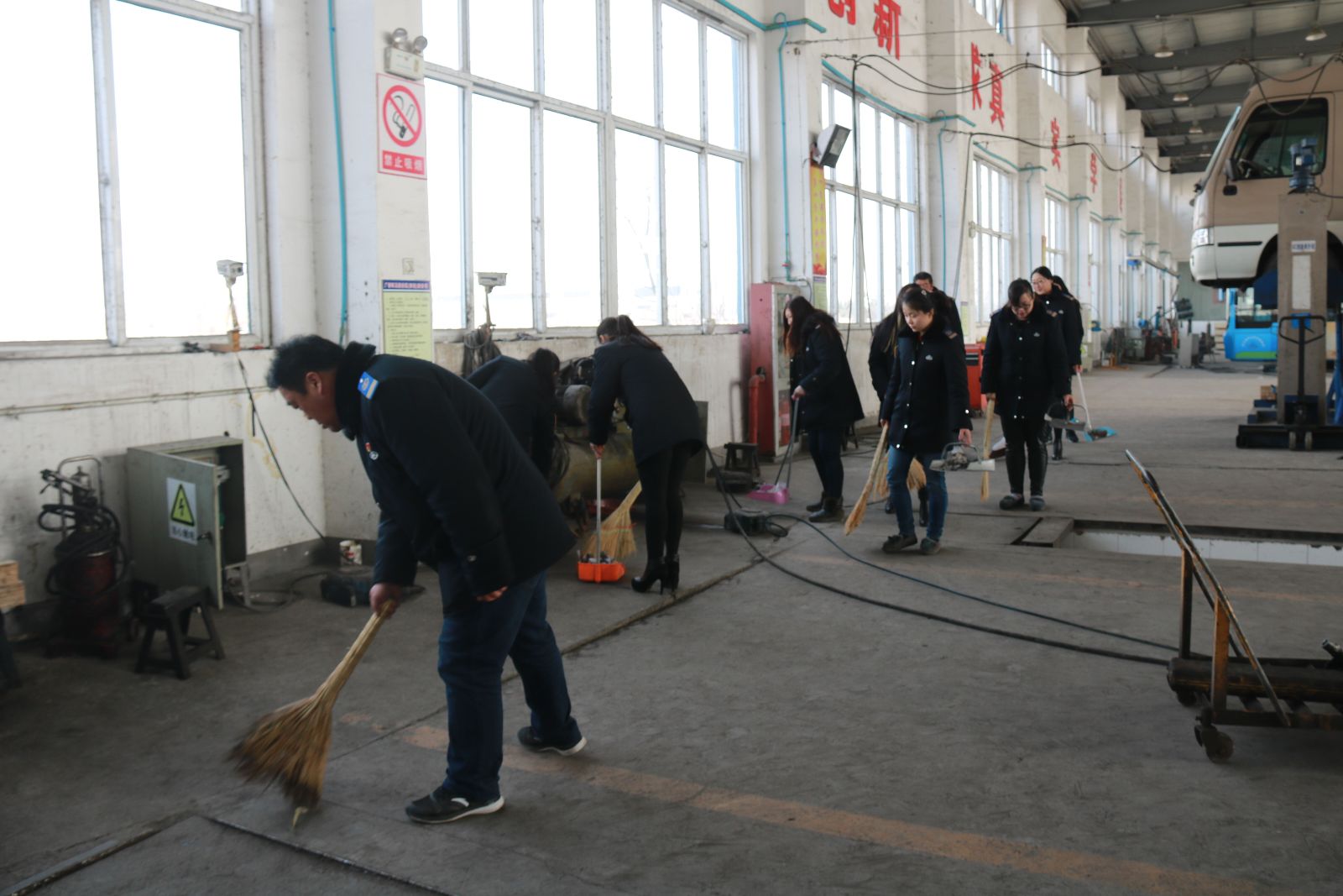 公交大浦廠慶“三八”節(jié) 用勞動(dòng)彰顯女工風(fēng)采