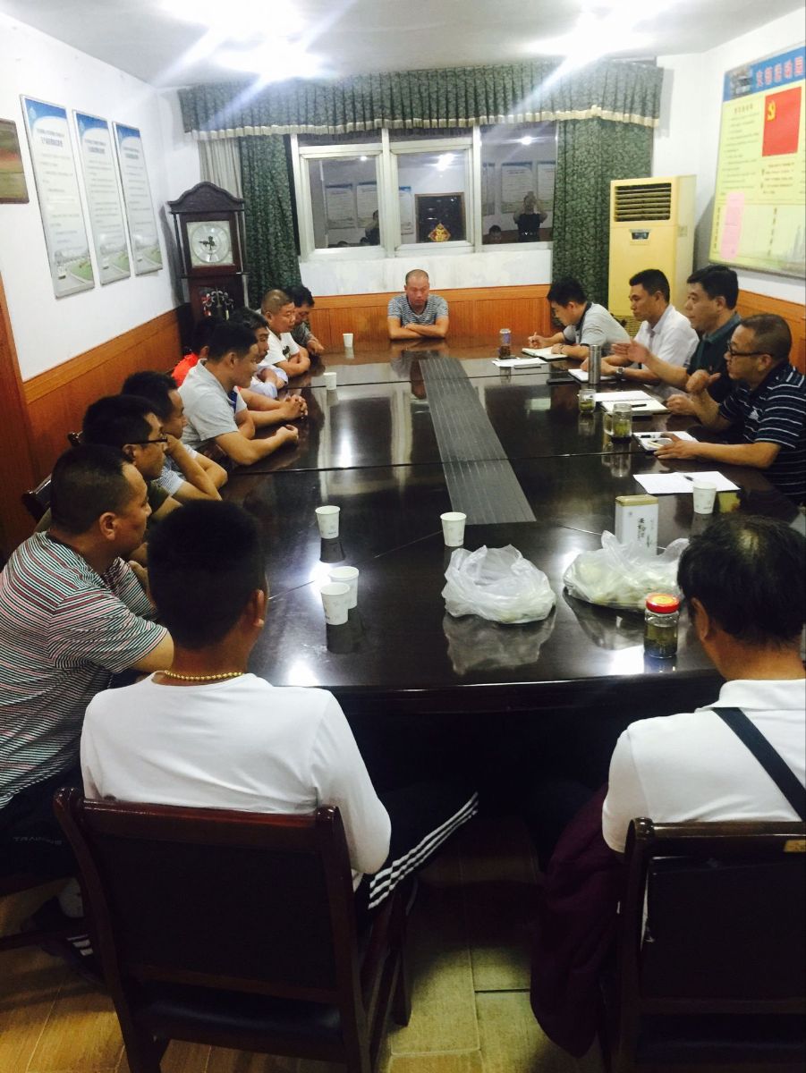 公交新浦公司組織召開(kāi)品牌線路駕駛員座談會(huì)