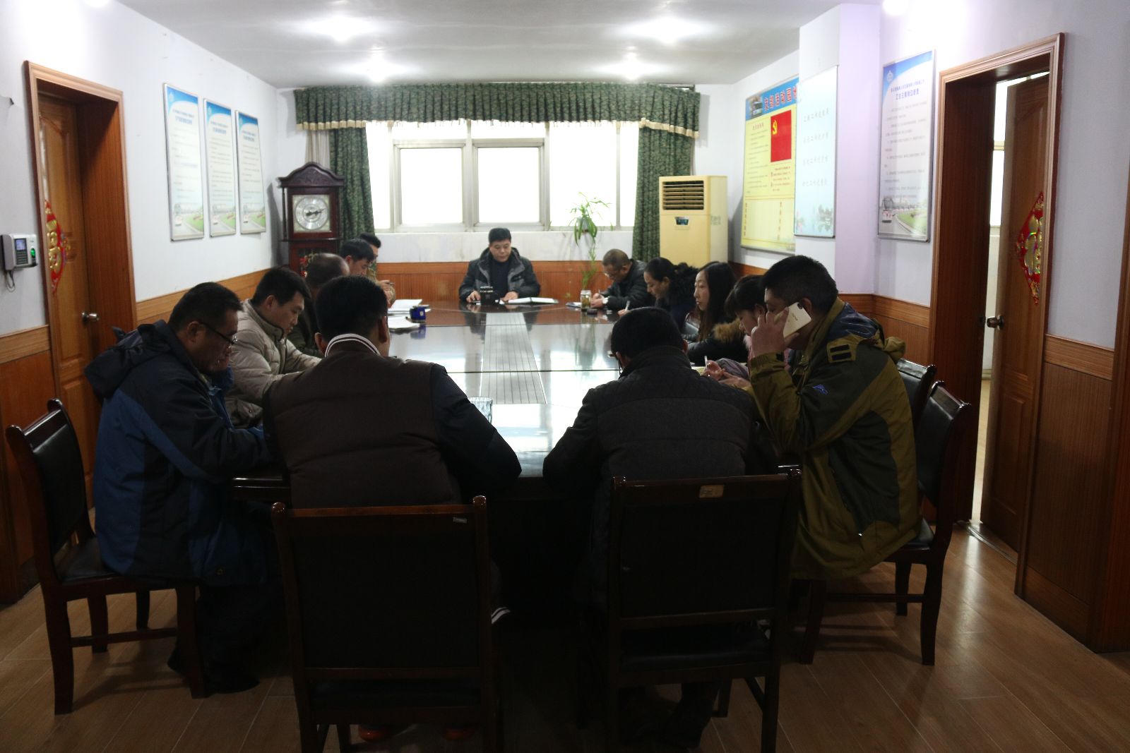 公交新浦公司召開惡劣天氣緊急會議